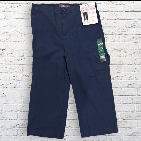 NWT Gloria Vanderbilt Navy Blue Cargo Capri Pants Size Large - Picture 1 of 4
